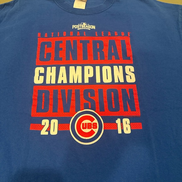 2016 Chicago Cubs Central Division Championship Vintage Graphic Tee - Picture 4 of 5